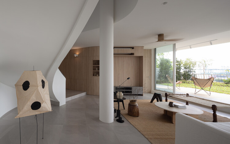 dP Apartment House / Tristan & Ju - Interior Photography, Living Room, Wood, Chair